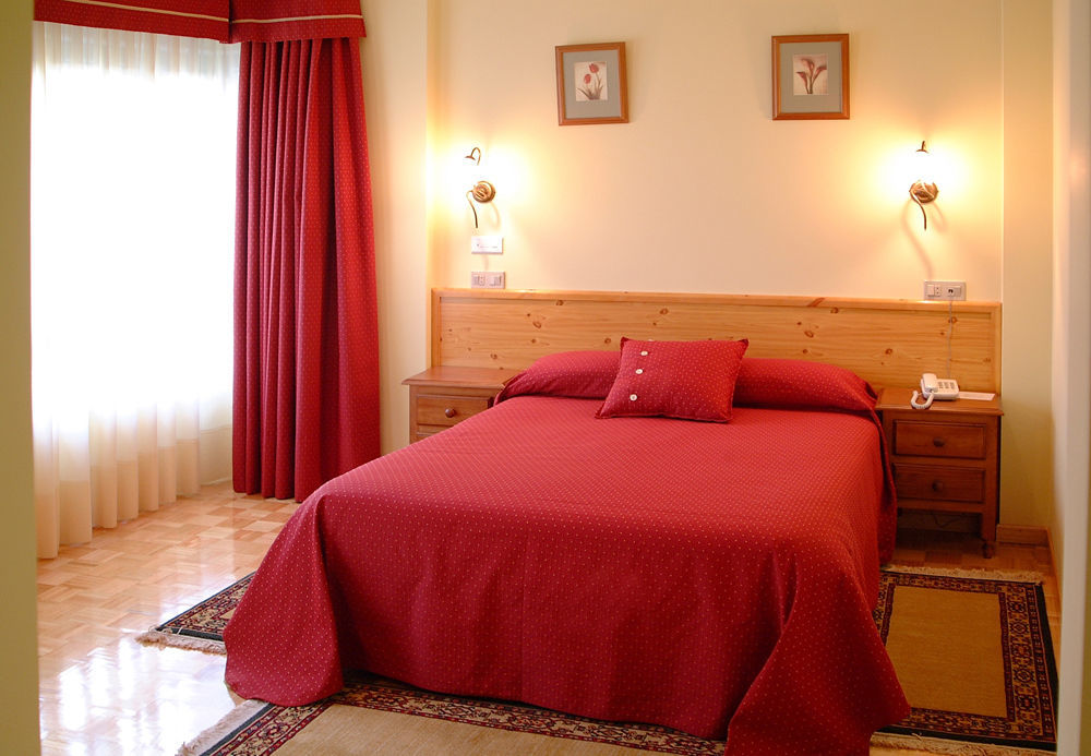Hotel San Briz A Pontenova Екстериор снимка