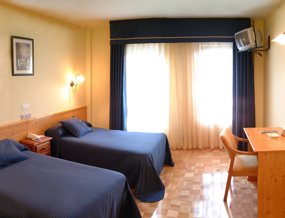 Hotel San Briz A Pontenova Екстериор снимка