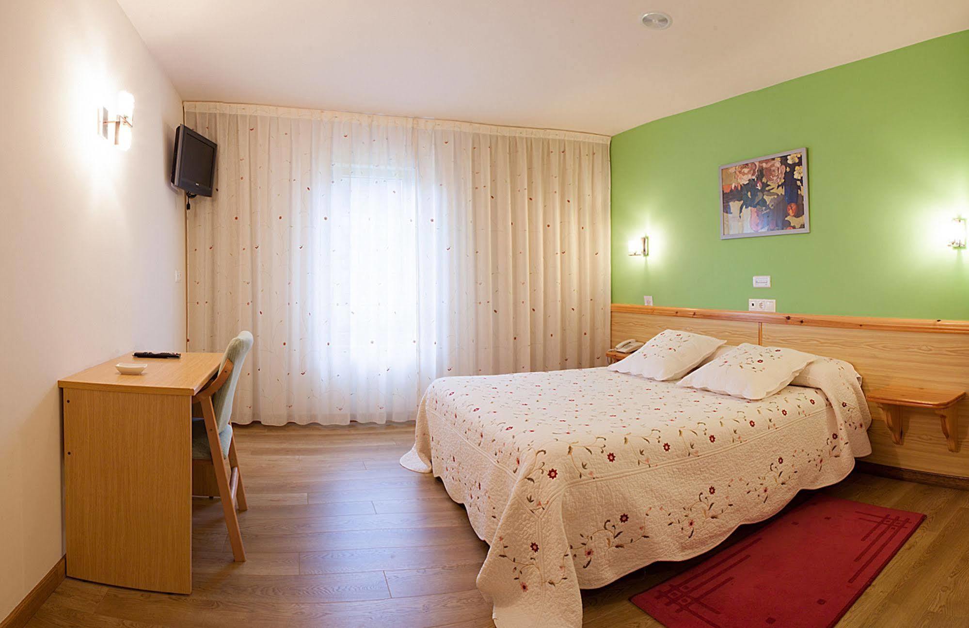 Hotel San Briz A Pontenova Екстериор снимка