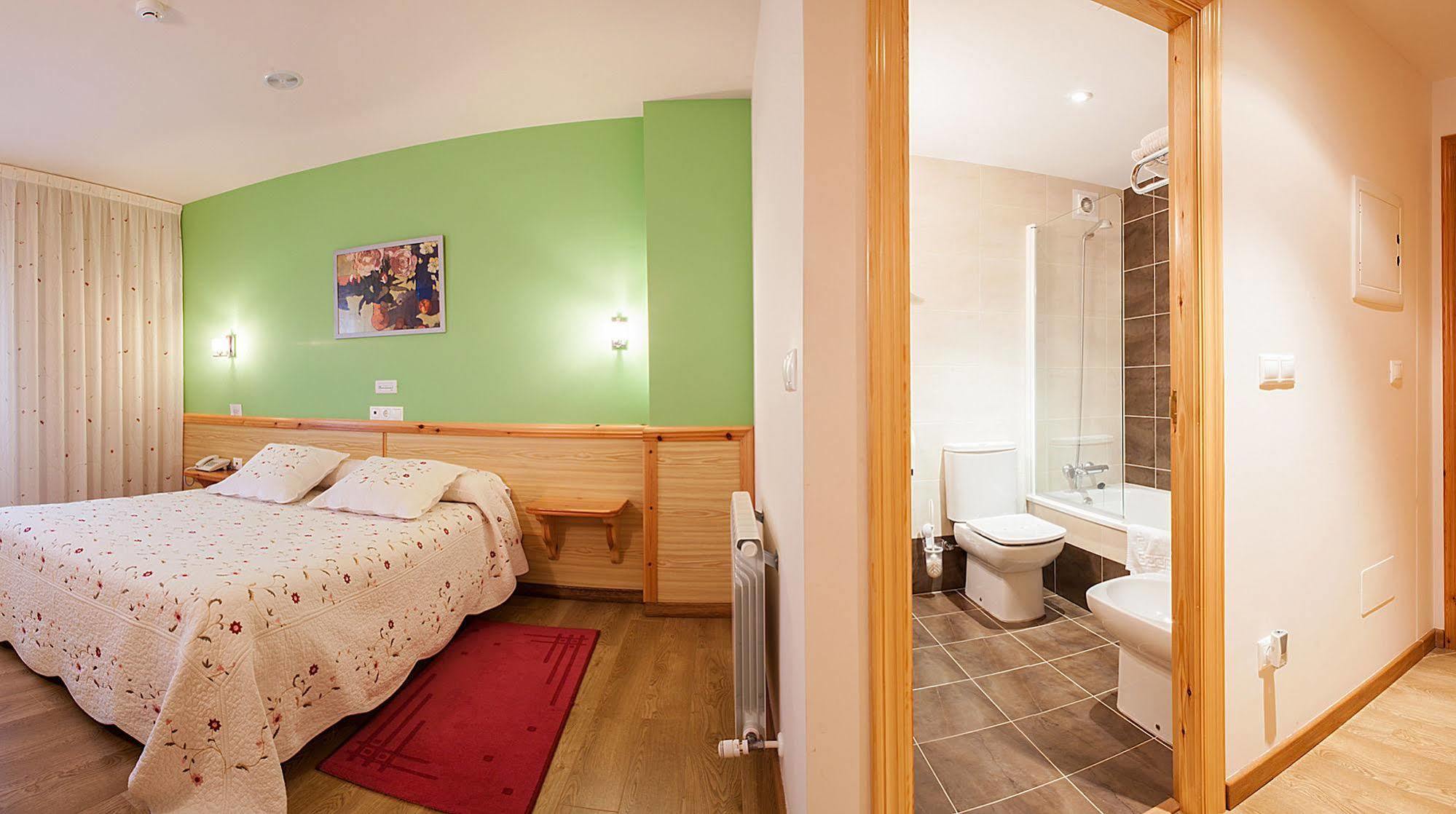 Hotel San Briz A Pontenova Екстериор снимка