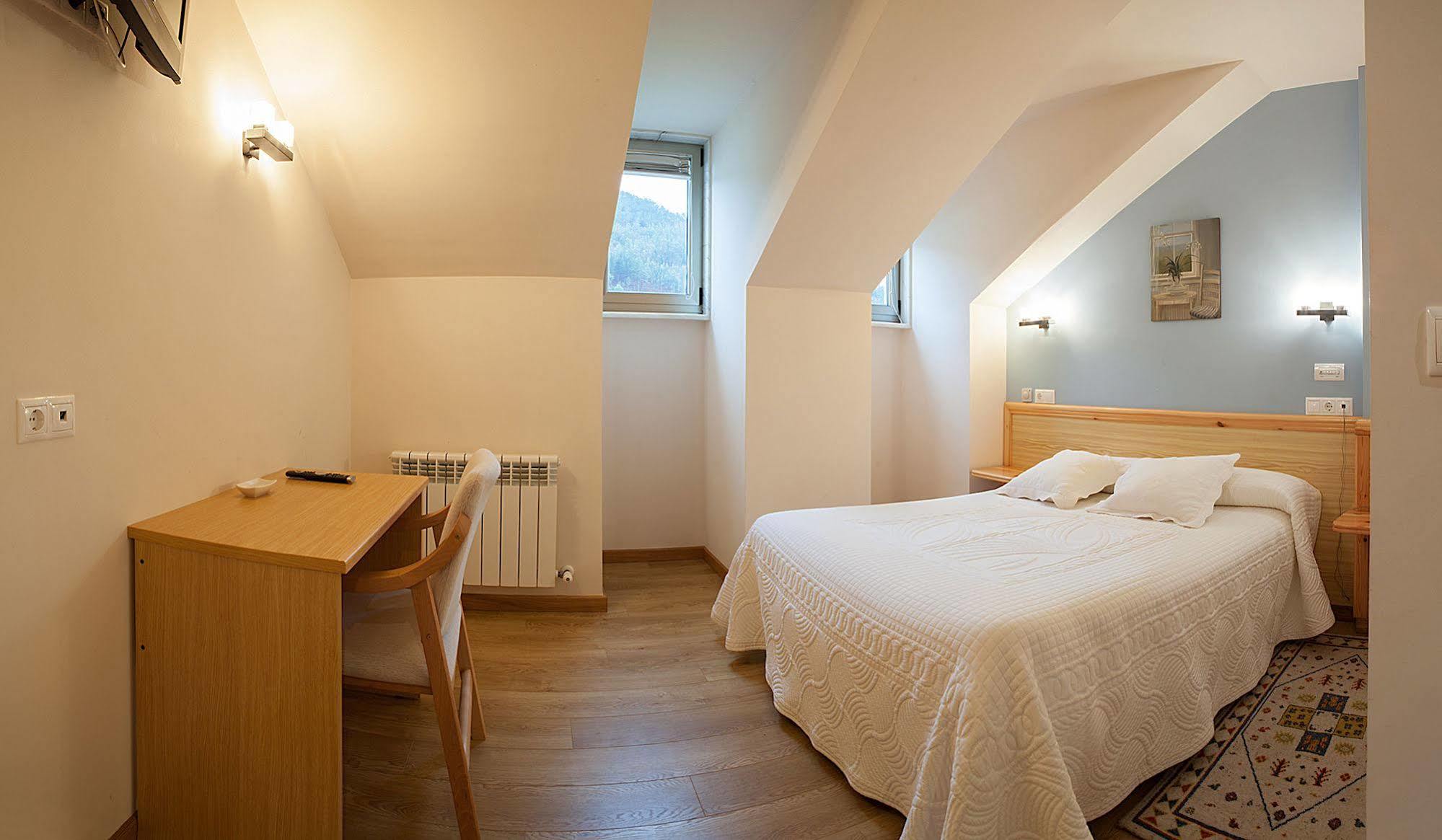 Hotel San Briz A Pontenova Екстериор снимка